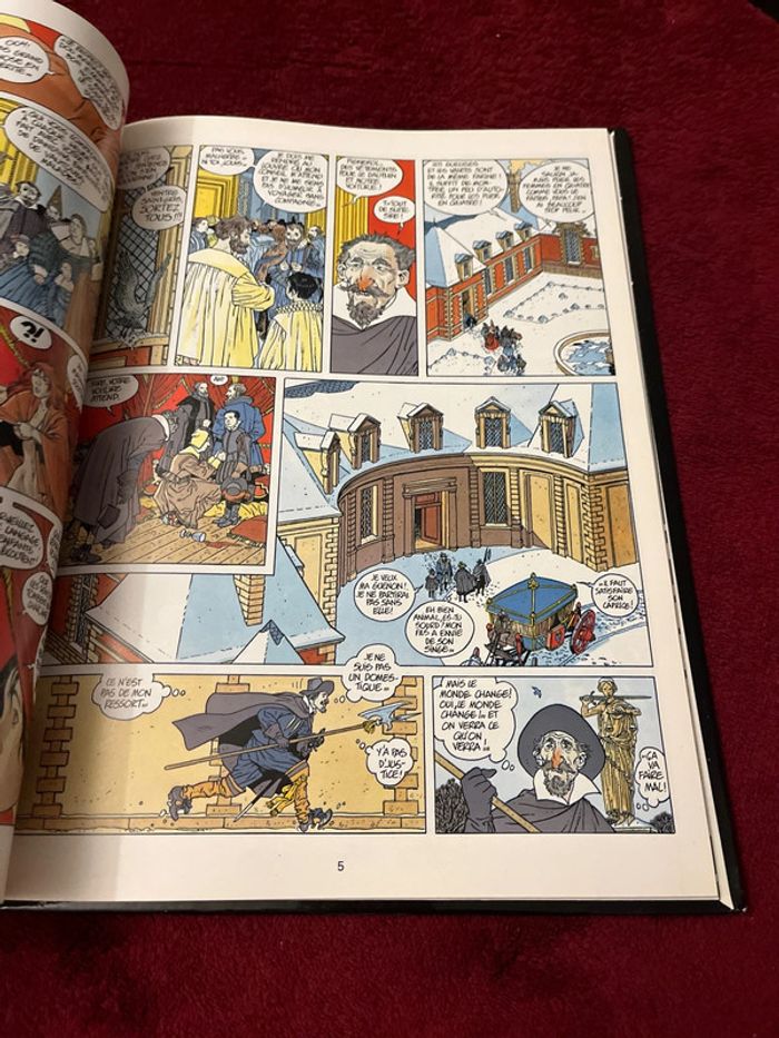 Bande dessinée Les 7 vies de l épervier 2 Le temps des chiens - photo numéro 4