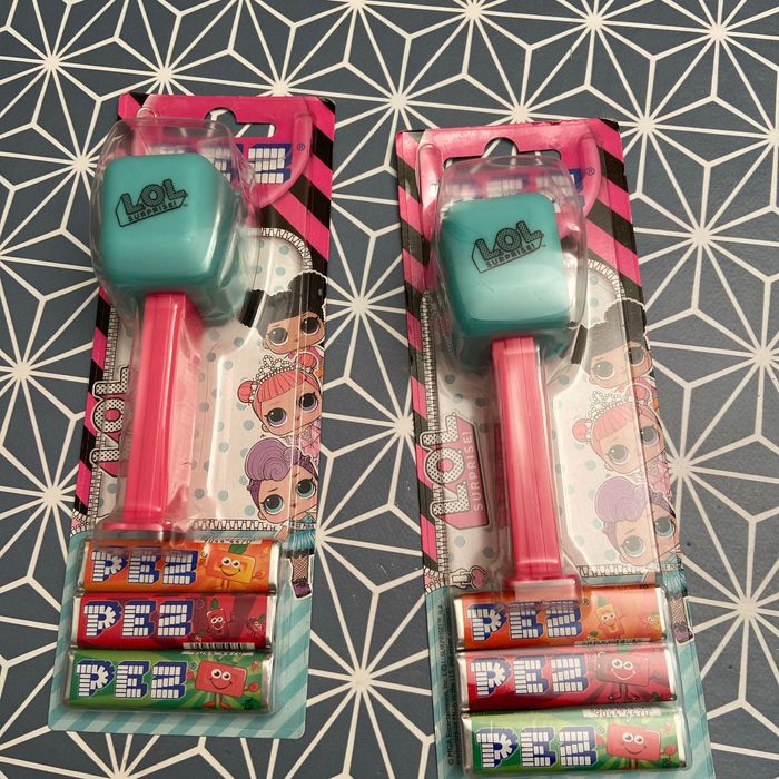 Lot de 2 pez surprise