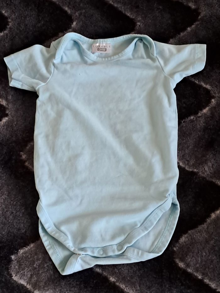 Lot 2 bodies MC bébé garçon 68cm - photo numéro 2