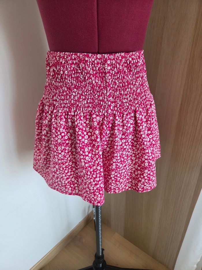 Short fleuri rouge et blanc - taille 38 40 - Shein