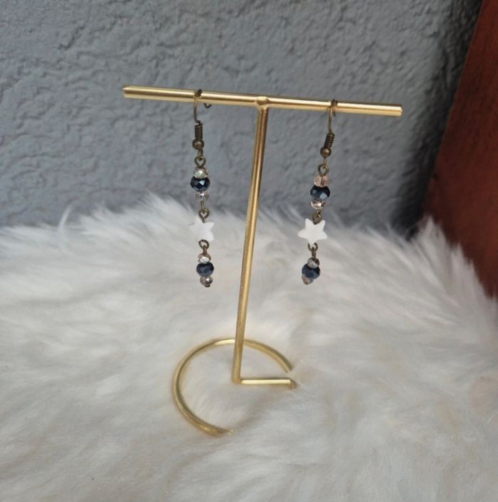 Boucles d’oreilles cristal et étoile blanche ✨🌟 #Bijoux #Étoile #Cristal - photo numéro 4