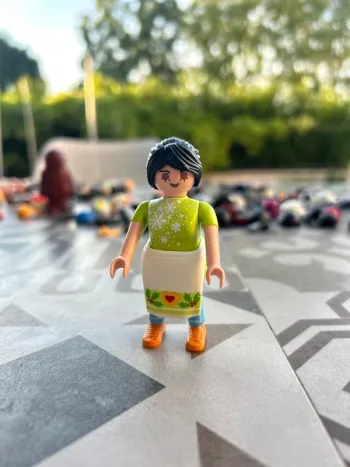 Figurine Playmobil Noël Cuisinière Femme