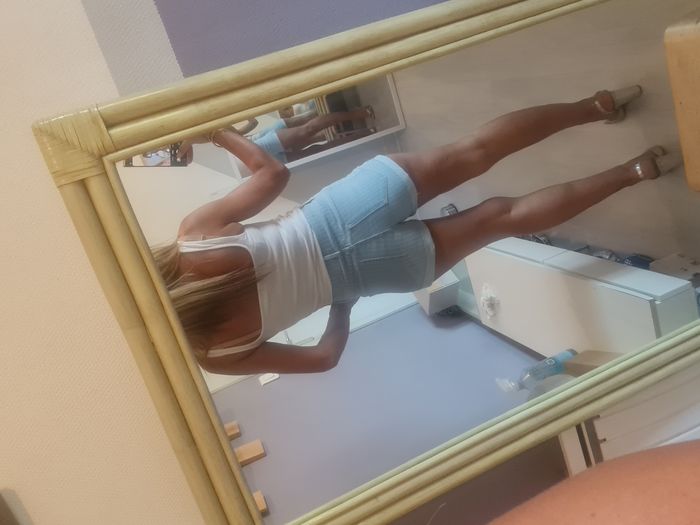 Short en jean bleu ciel rayé blanc Taille 36 - photo numéro 5
