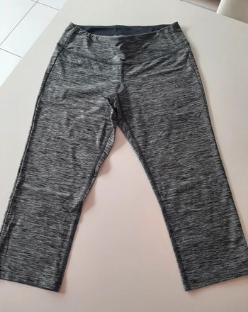 vetements de sport New Balance gris taille M