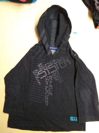 Sweat à capuche 2 ans