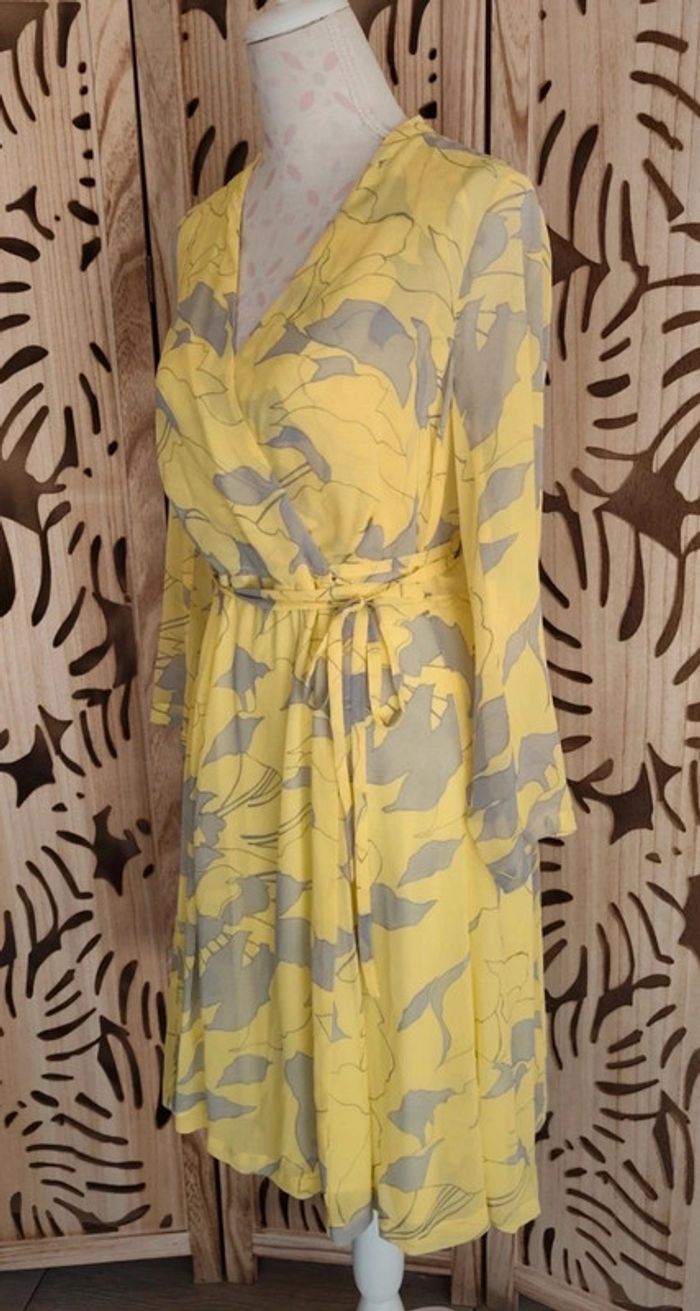 Robe cache-cœur fluide et légère - Imprimé abstrait jaune et gris - Taille M Zara Basic - photo numéro 4