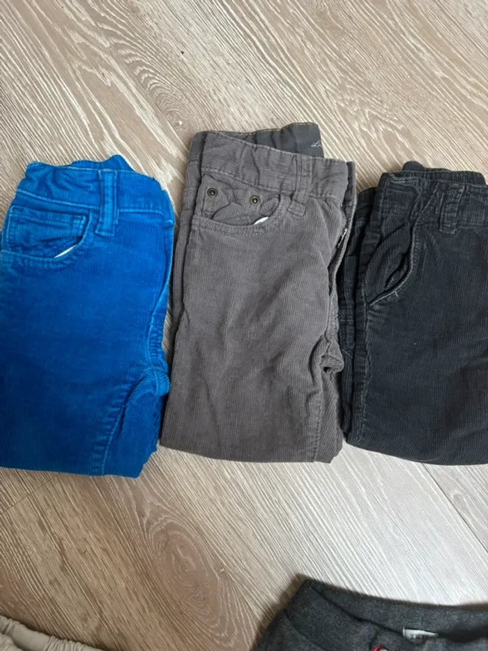 Lot vêtements garçon 2 ans - photo numéro 3