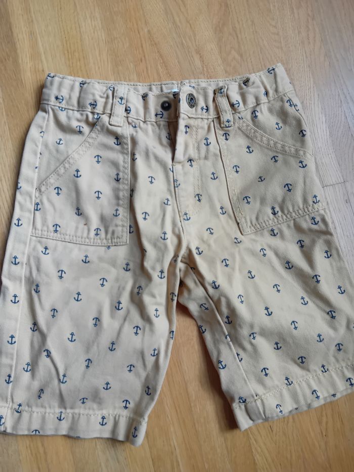 Short bout chou jaune