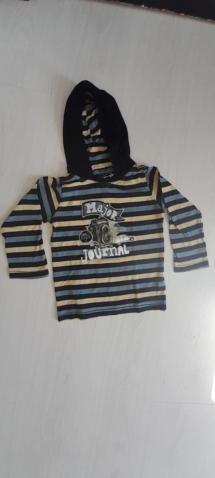 Tee-shirt manches longues T 4 ans