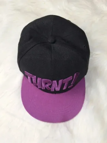 Casquette Snapback  – Noir & Violet – Style Streetwear (567)