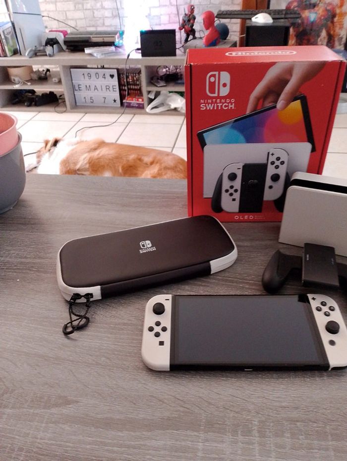 Nintendo Switch Oled Blanche - photo numéro 2