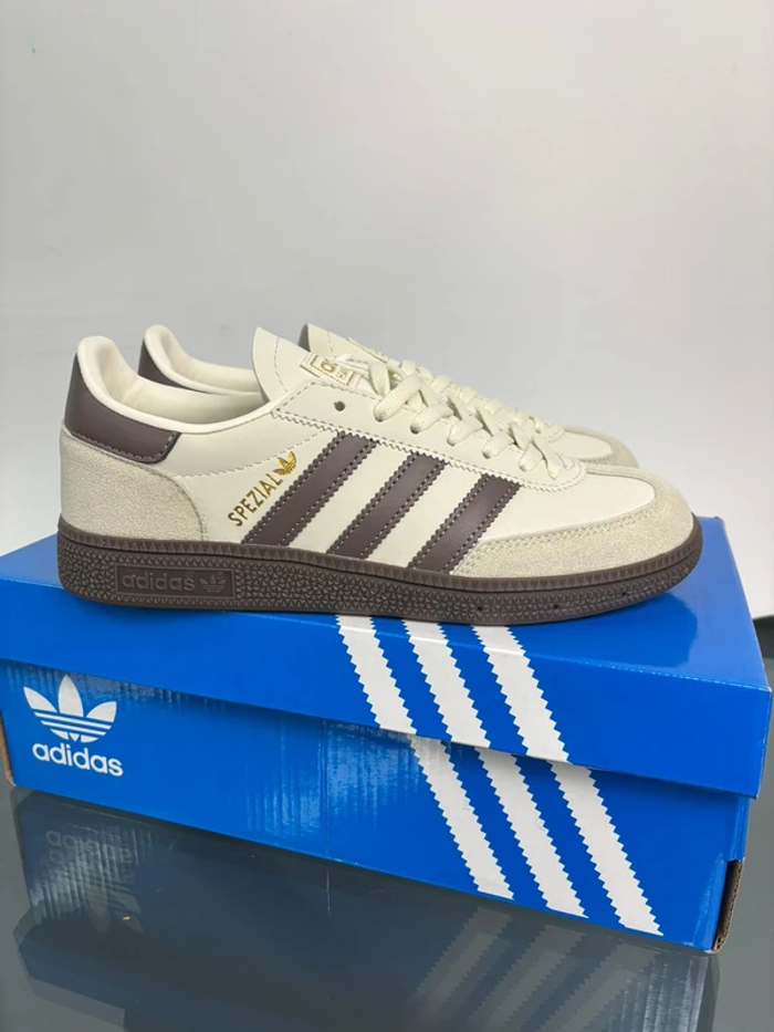 Adidas Handball Spezial taille 41