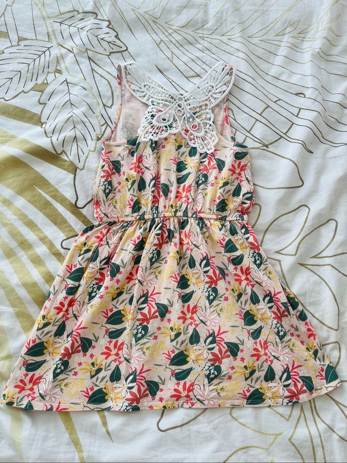 Robe neuf - photo numéro 2