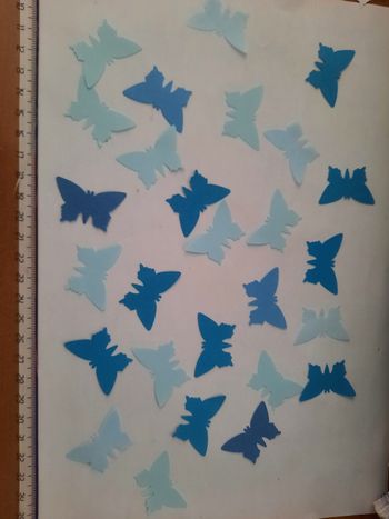 27 papillons découpé papier et carton nuance bleu top grosse bouteille sensorielle lot t3