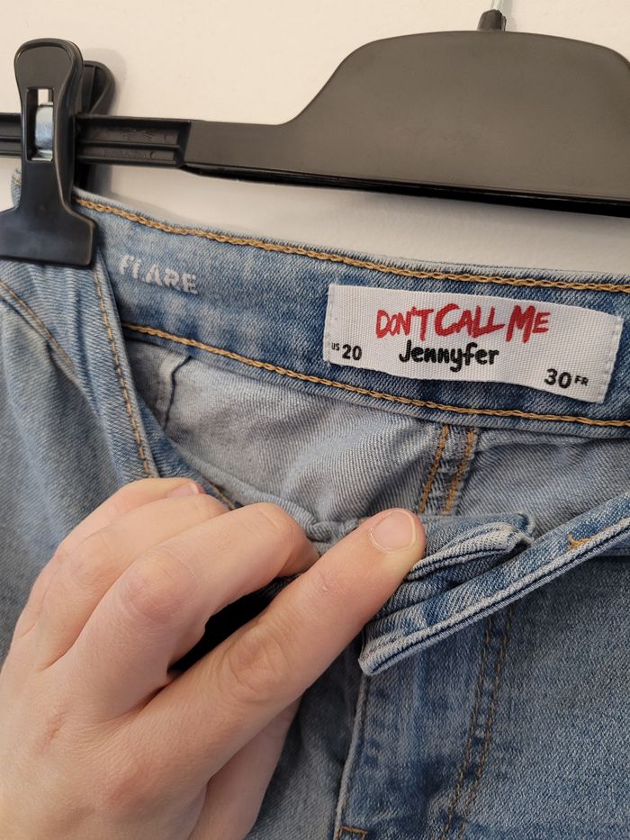 Jean bleu - photo numéro 2