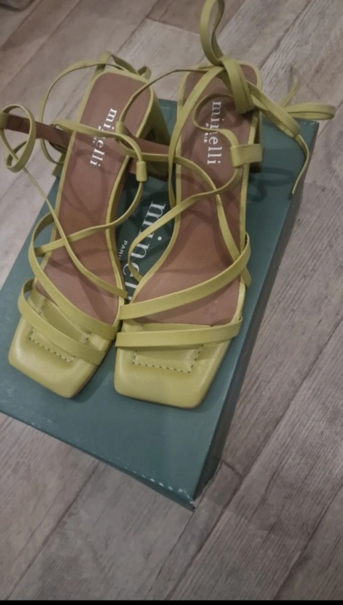 Spartiates cuir à talon pistache Minelli - photo numéro 3