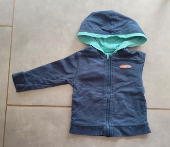 Gilet à capuche 12 mois