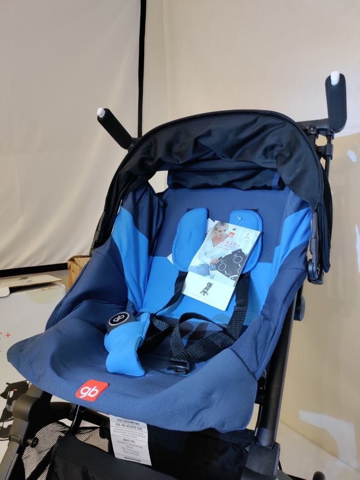 Poussette de voyage ultra-compacte et légère tout-terrain gb Pockit+ bleu nuit - photo numéro 2