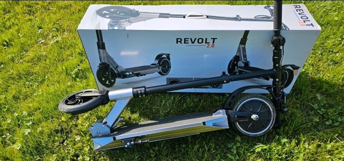 Trotinette électrique Revolt 2.0 - photo numéro 10
