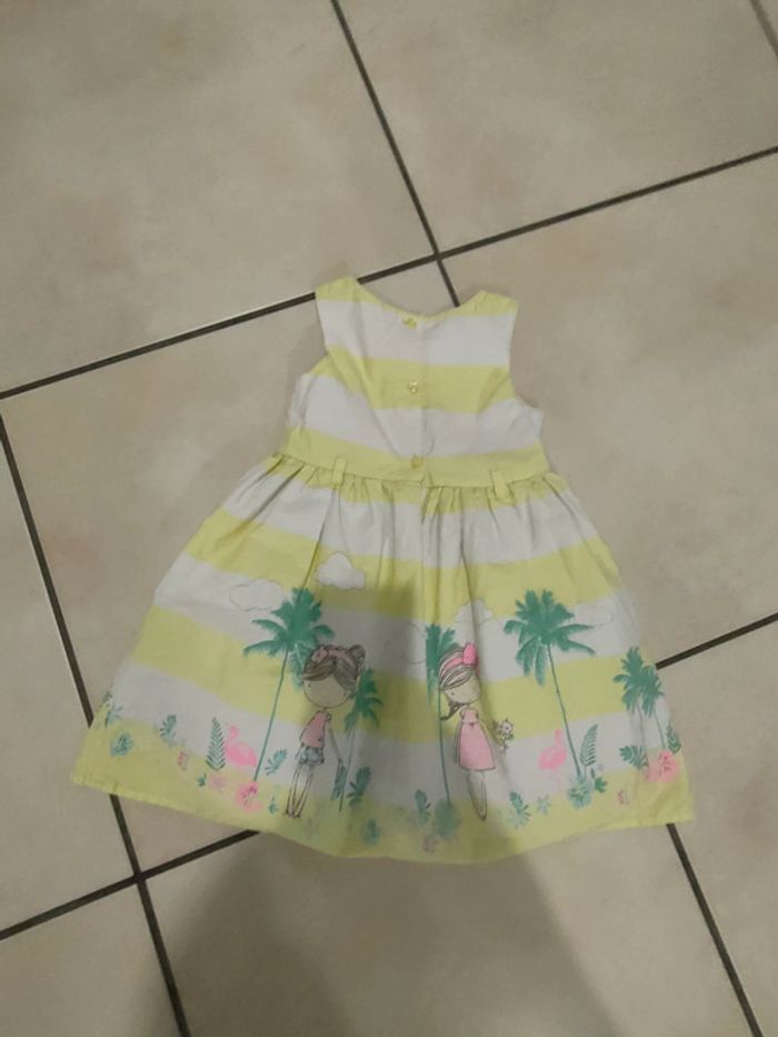 Robe 2/3ans - photo numéro 2