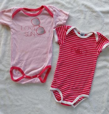 Lot de 2 bodys 12 mois