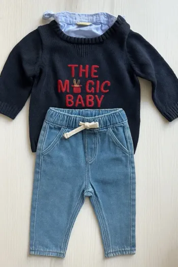 Ensemble bébé garçon 9 mois – Pull marine brodé avec col de chemise + Jean clair