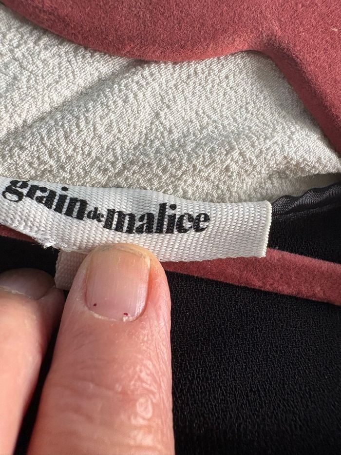 Robe de cocktail sans manche - photo numéro 2