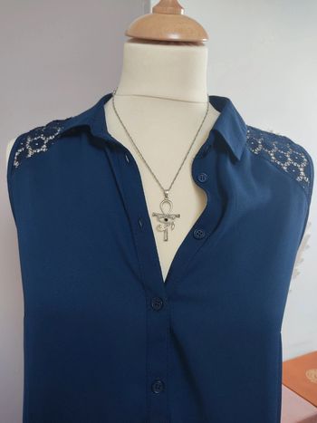 Chemise bleue marine sans manches femme à dentelle 40 Neuve