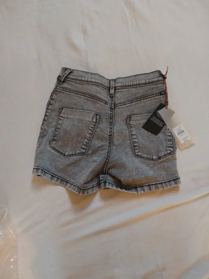 Short en jean gris Teddy Smith T26 - photo numéro 3