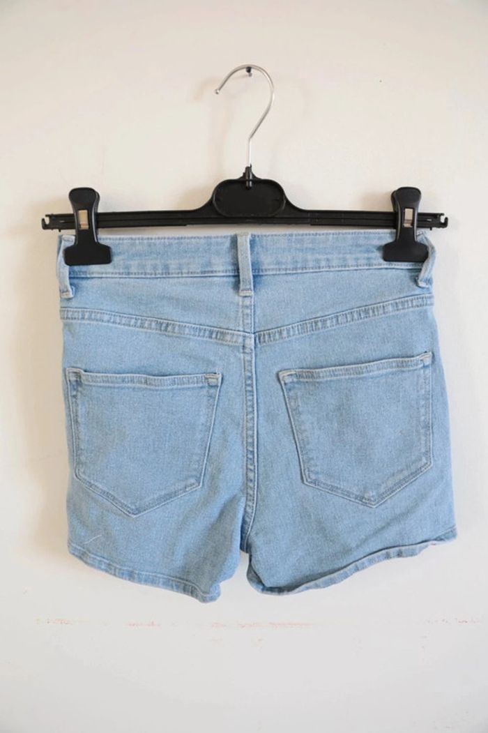 C54 short jeans bleu H&M 32 - photo numéro 2