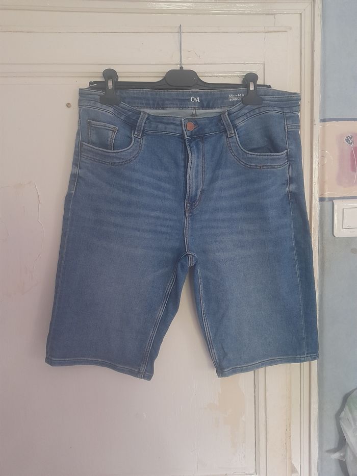 Short/bermuda femme bleu, marque C&A, taille 46