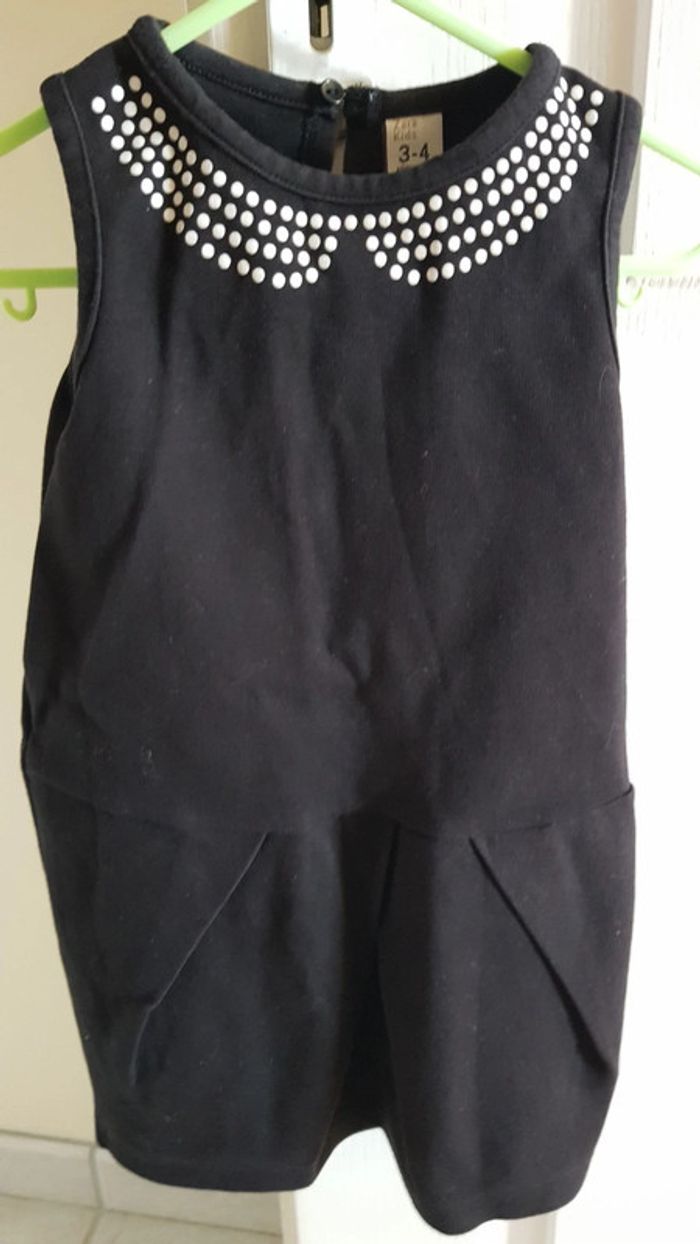 Robe noire Zara
