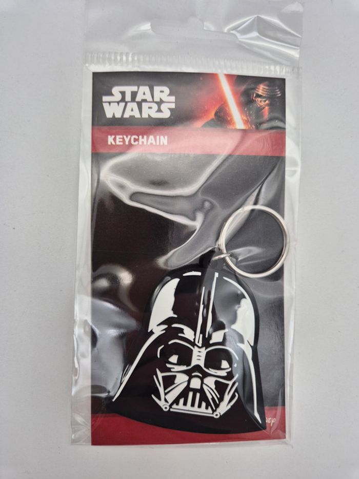 🌌 Lot 6 Porte-clés Star Wars – Officiels Disney – Neufs sous blister 🌌 - photo numéro 5