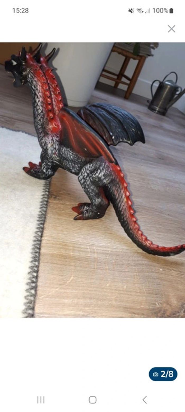 Jouet dragon à 2 têtes
Toys'r us noir et bordeaux - photo numéro 5