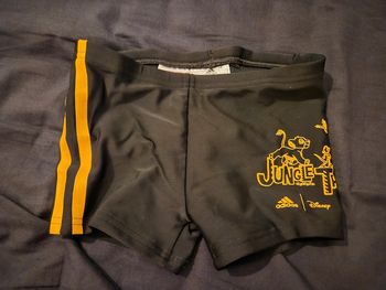 Maillot de bain neuf Adidas 4/5ans
