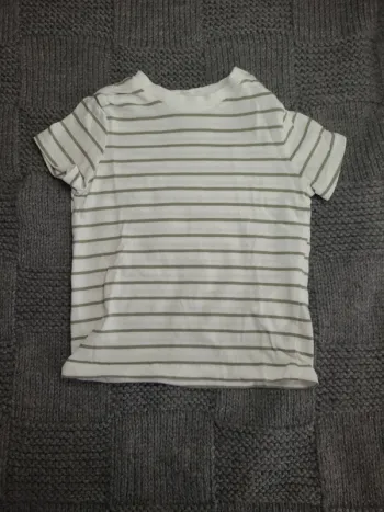 👶Tee-shirt taille 6mois-68cm👶