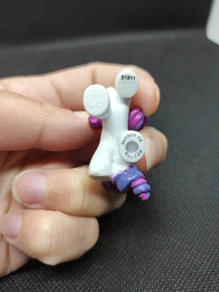 My Little Pony G4 blind bag wave 1 rarity #04 #20445 2010 #geektradeponeyg4 - photo numéro 7