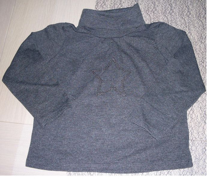 sous-pull tape à l'oeil gris chiné 3 ans parfait état