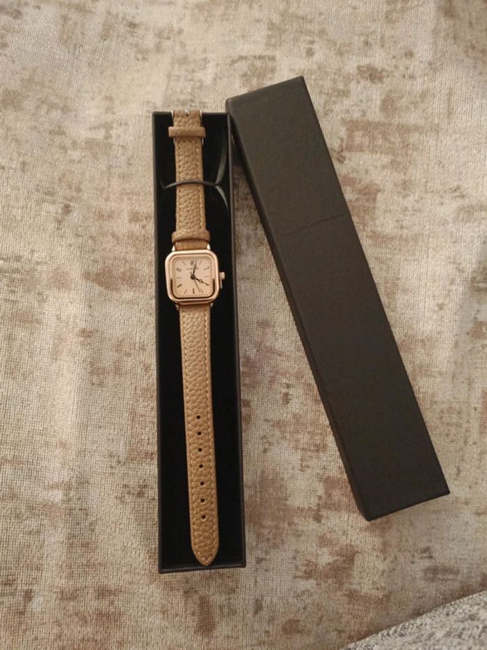 Montre femme - photo numéro 1