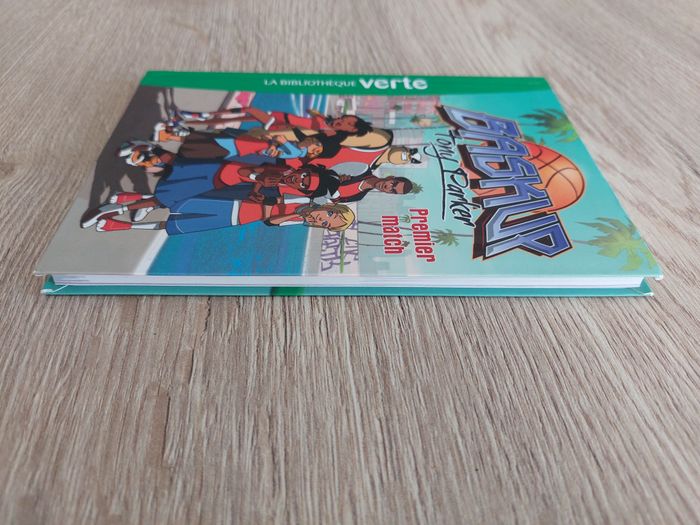 Livre Baskup Tony Parker T1 Premier match Bibliothèque verte - photo numéro 5