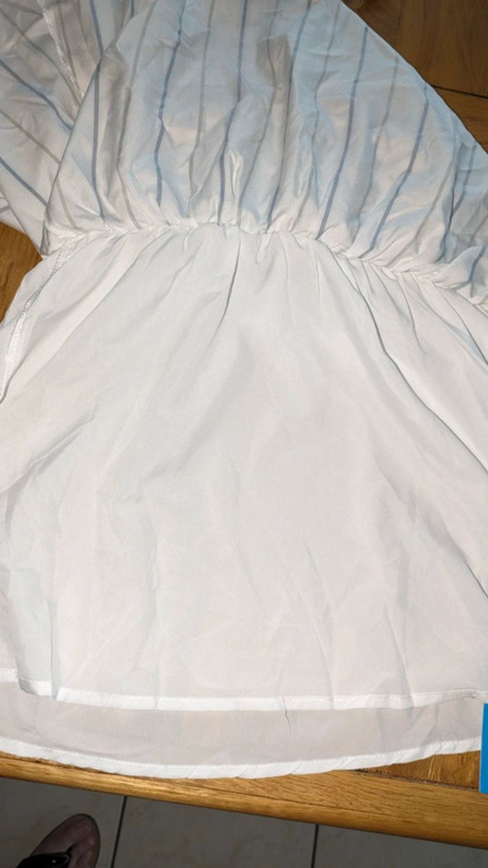 Robe midi à col surplis sans manche taille S/38 jamais porté - photo numéro 17