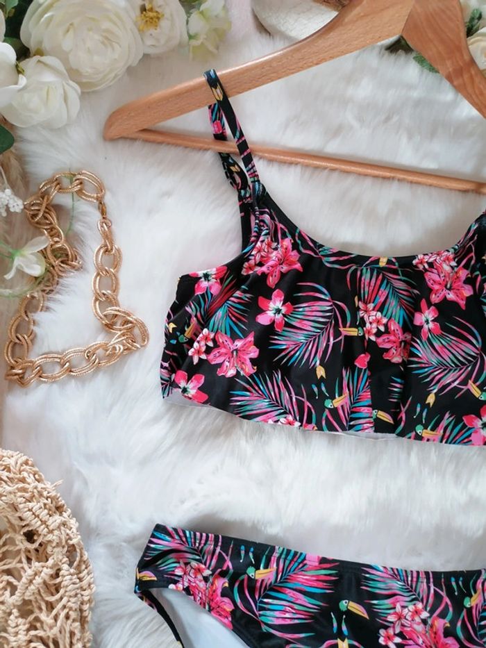 Jolie maillot de bain taille 34 - photo numéro 2