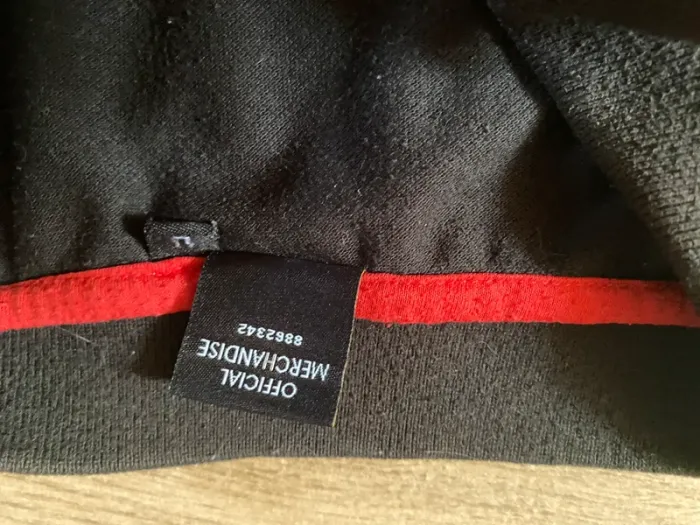 Polo noir - photo numéro 4