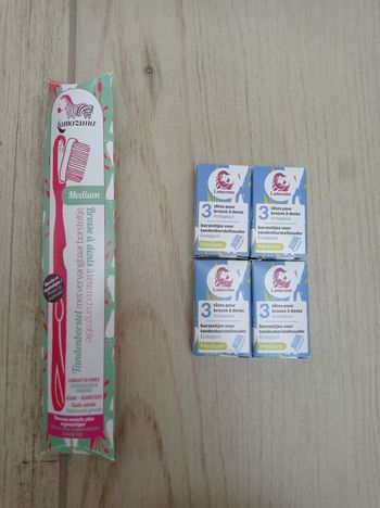 Brosse à dents à tête rechargeable "Lamazuna" + 12 recharges