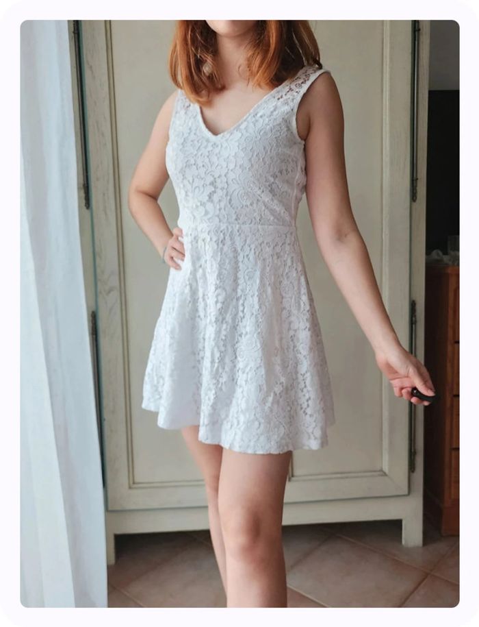 Robe blanche dentelle col V Jennyfer