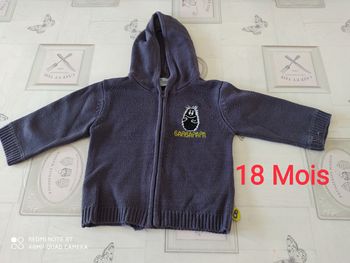 Gilet à capuche 18 mois