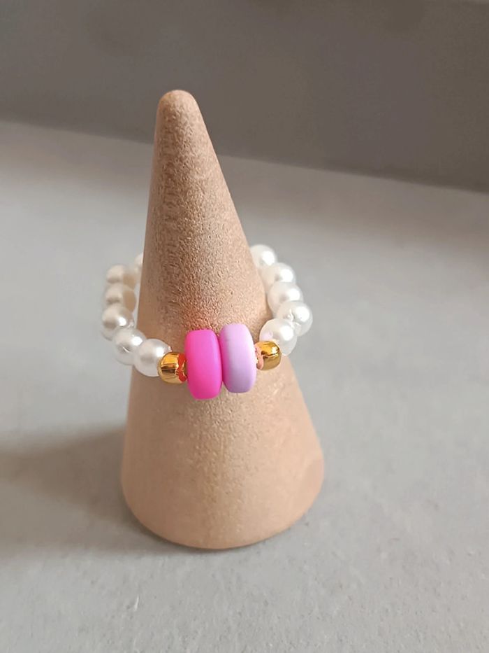 Jolie bague en perles - photo numéro 2