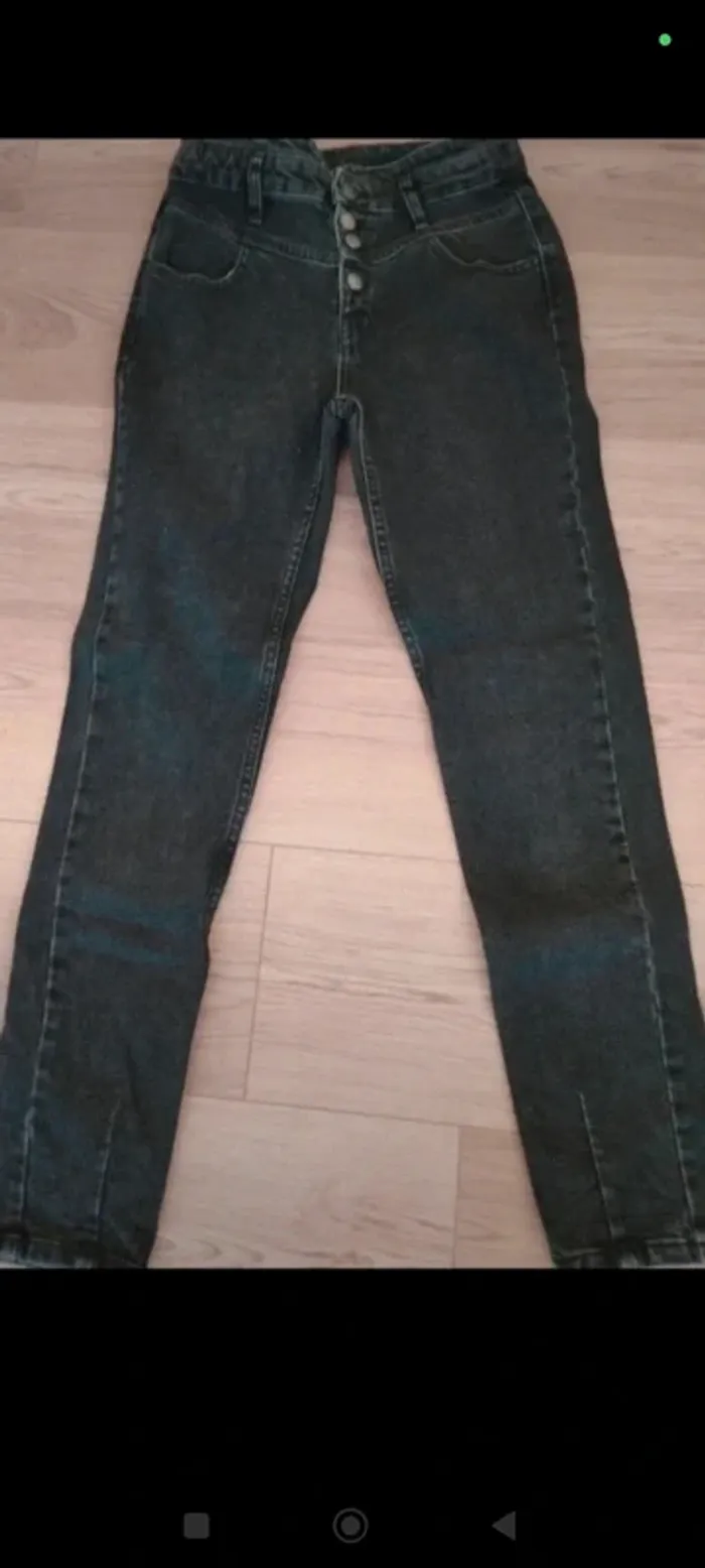 Jean noir mom fit kiabi XS