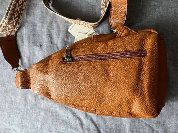 Sac à dos a bandoulière marron - photo numéro 2