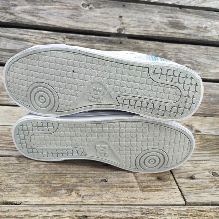 Baskets vintage skateshoes y2k DC Shoes Chelsea taille 42 - photo numéro 2